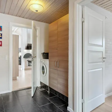 Lovely In With Kitchen Semesterbostad Ansager