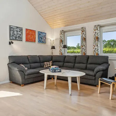 Lovely In With Kitchen Semesterbostad Ansager